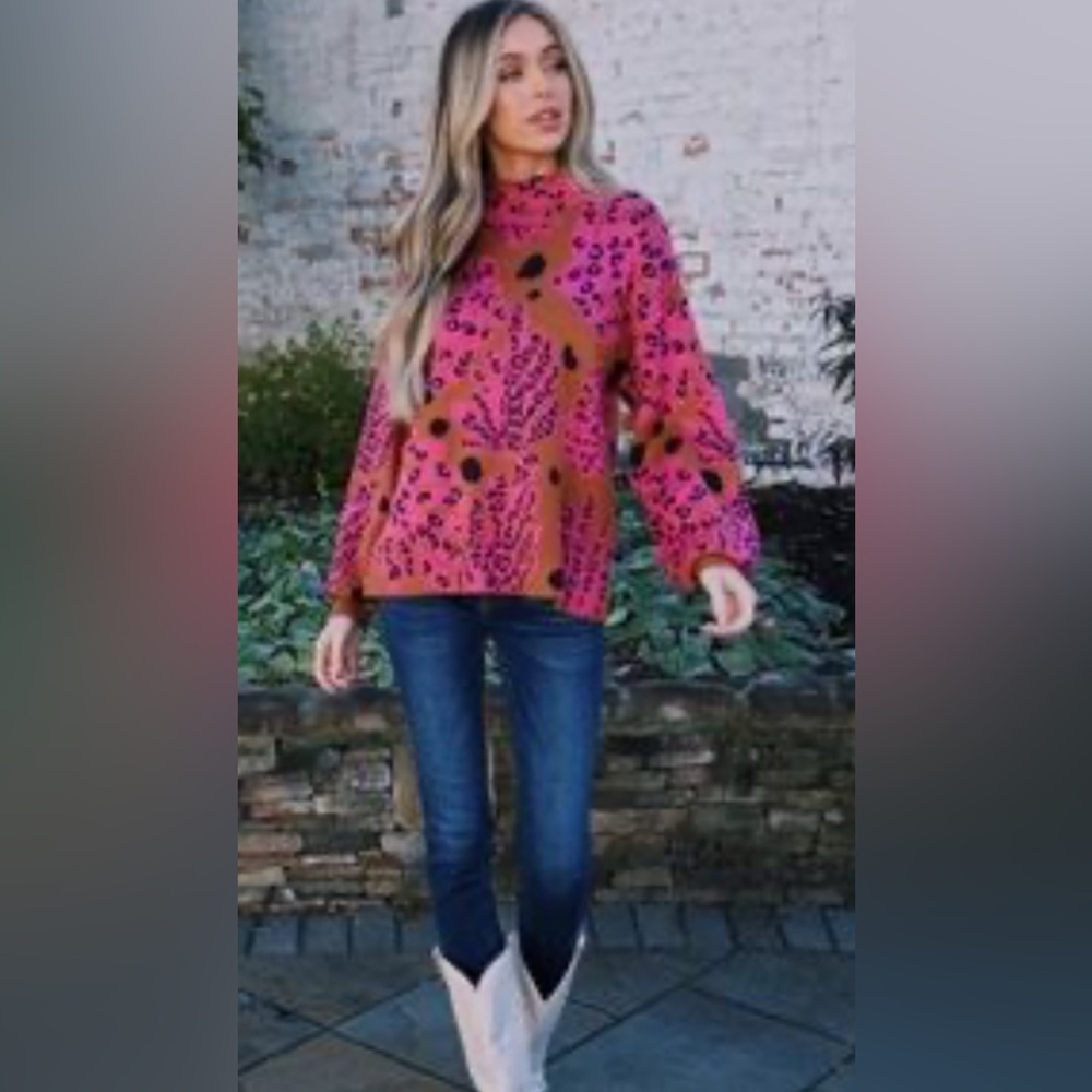 Fate Curve Coral Palm Sweater - Picture 2 of 8